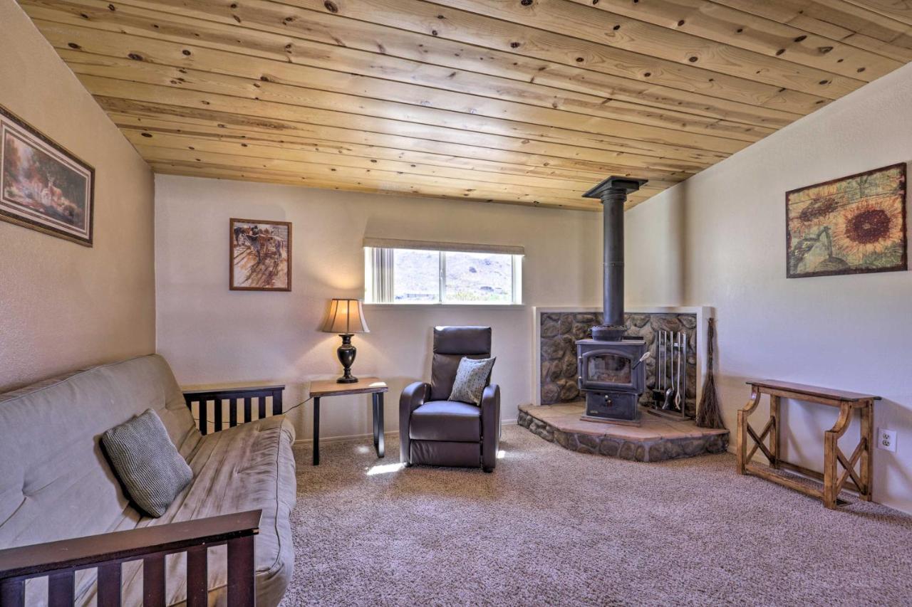 Rustic Bullhead City Retreat With Porch And Views Экстерьер фото