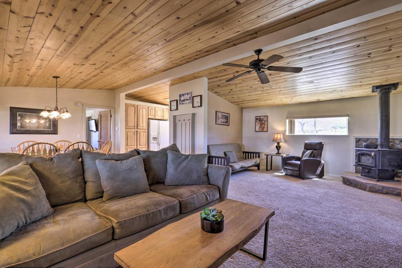 Rustic Bullhead City Retreat With Porch And Views Экстерьер фото
