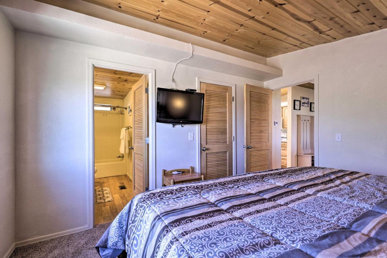 Rustic Bullhead City Retreat With Porch And Views Экстерьер фото